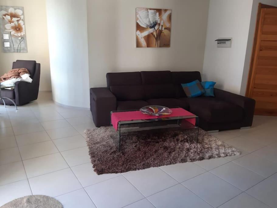 Lovely Two Bedroom Apartment St. Paul's Bay Exteriör bild